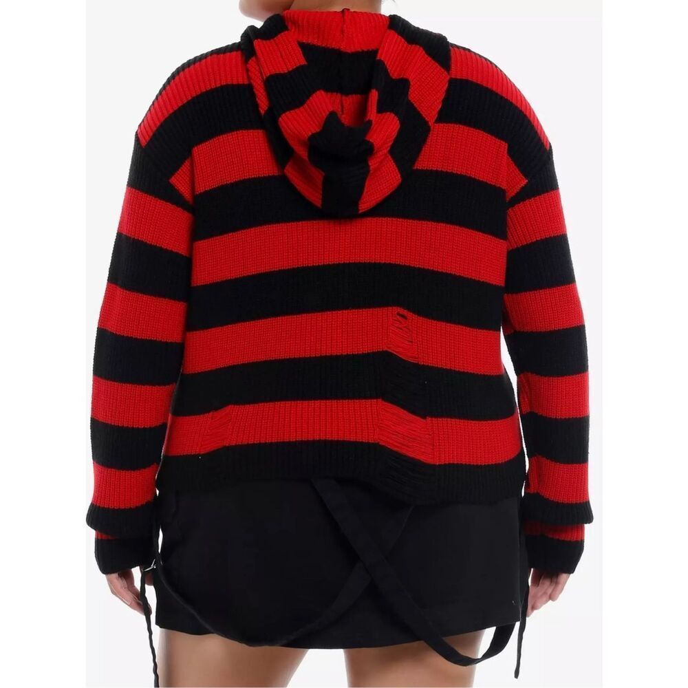 Hot Topic The Lost Boys Patch Distressed Knit Cro… - image 7